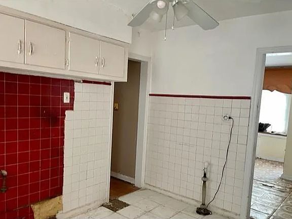 5th image of 11959 221st St