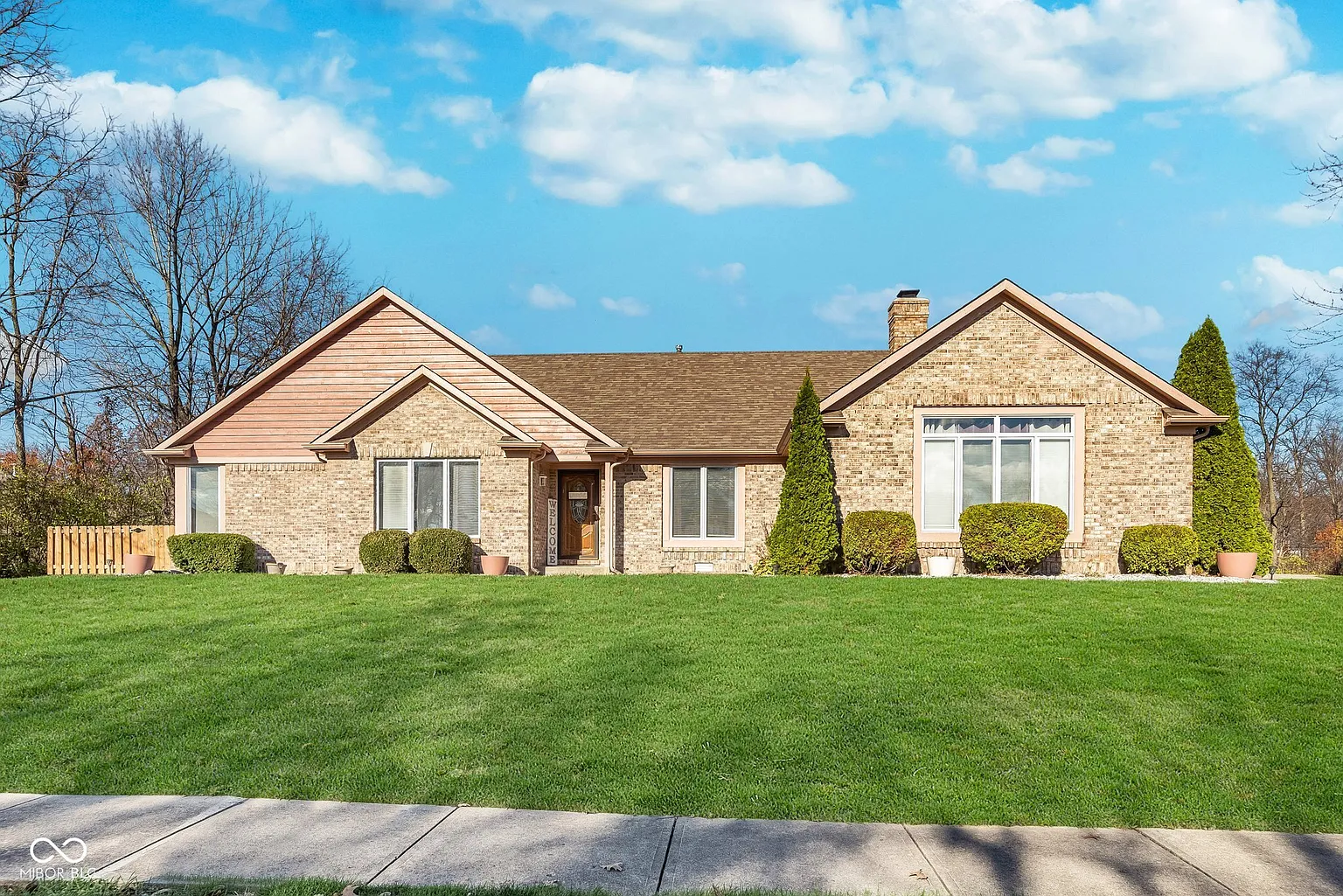 6592 Juliet Dr photo 1