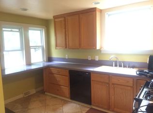 1318 Calvin Ave SE, Grand Rapids, MI