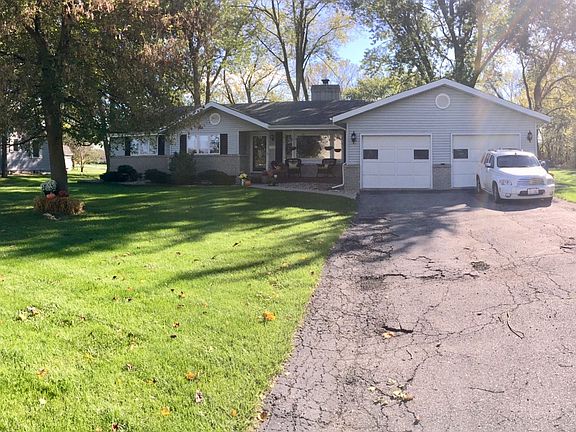 2nd image of 10111 Joliet St