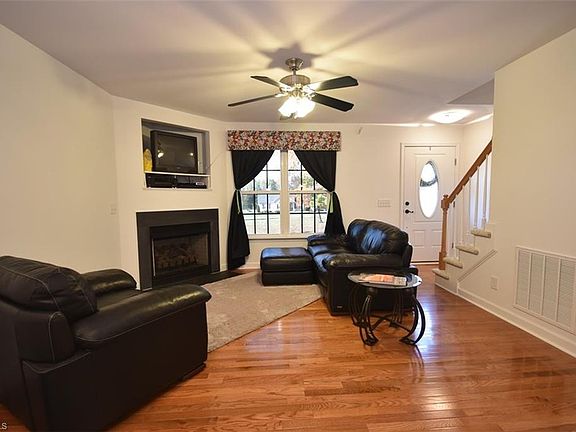 5th image of 6802 Cottonwood Dr