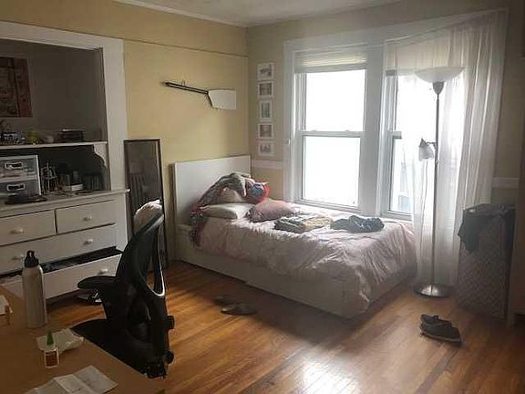 3rd image of 48 Winthrop St #U2