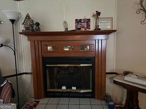 4th image of 4664 Mount Zion Rd