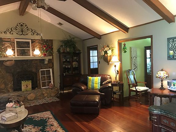 5th image of 117 Oak Hill Dr
