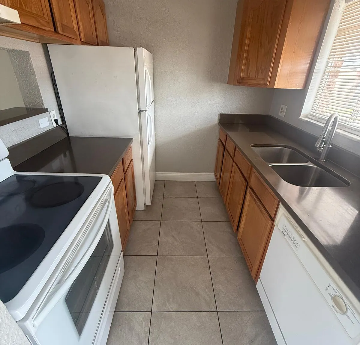797 W Lancaster Rd — Photo 1