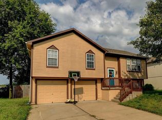 620 N Downey Ct, Independence, MO 64056