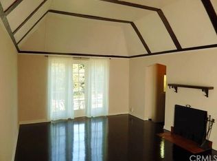 8553 W West Knoll Dr, West Hollywood, CA 90069