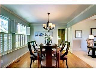 5th image of 730 Sharon Park Dr