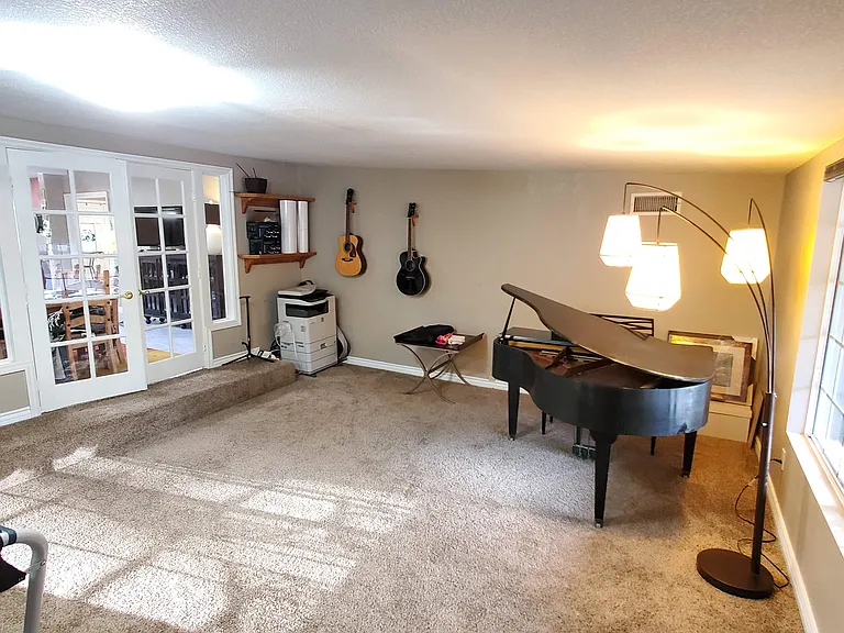 7455 Jola Dr — Photo 43