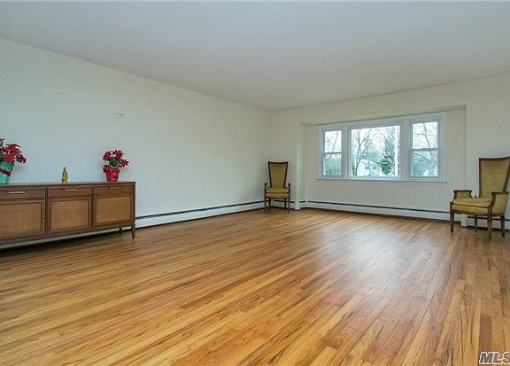 5th image of 101 Hiawatha Dr