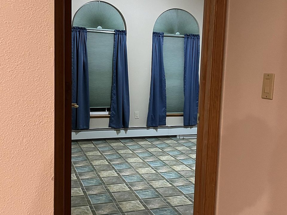 Upstairs Office / Bedroom