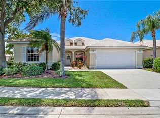 1530 Whispering Oaks Cir, Naples, FL 34110