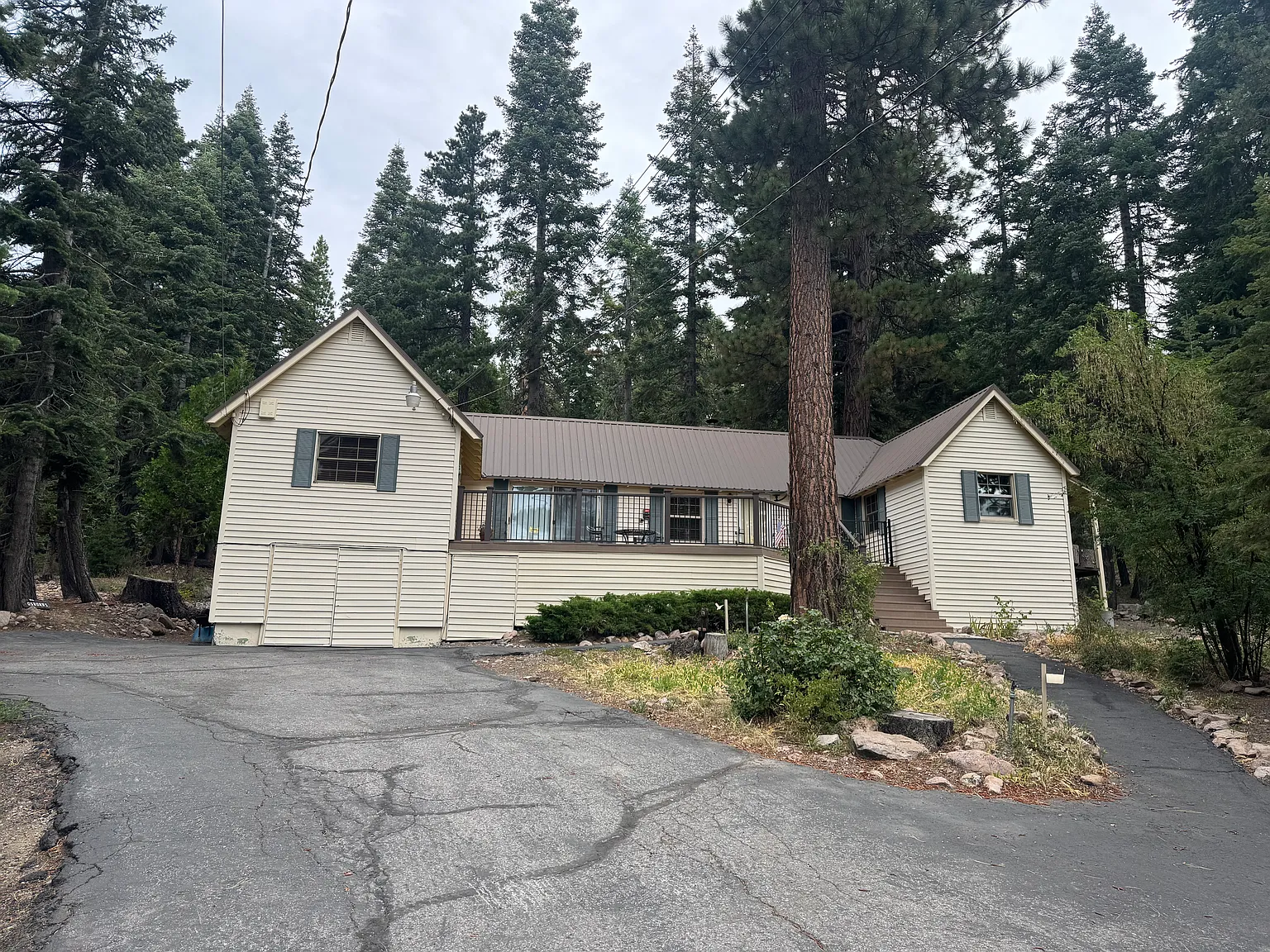 4 bed, 1493 sqft, $4,500 — Photo 1