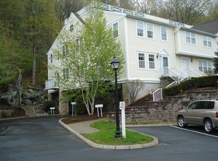 633 Danbury Rd APT 18, Ridgefield, CT 06877