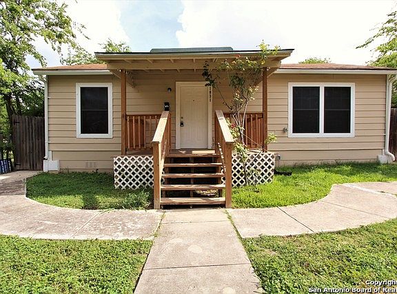 4th image of 1031 Clower