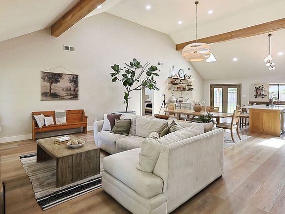 2nd image of 23 Fairway Oaks Blvd