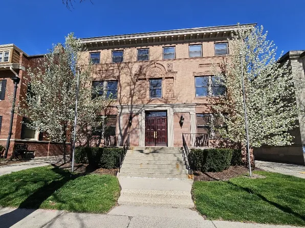 1437 N Prospect Ave #300, Milwaukee, WI 53202