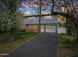 22 Meadowbrook Avenue, Atlantic Highlands, NJ 07716