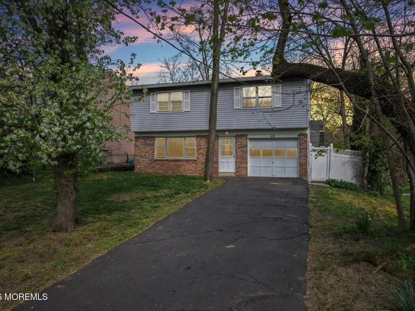 22 Meadowbrook Avenue, Atlantic Highlands, NJ 07716