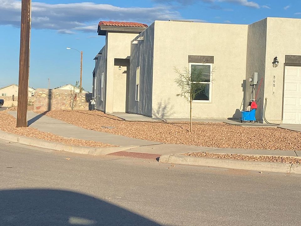 2nd image of 808 Ts Daniel Cadena Dr #B