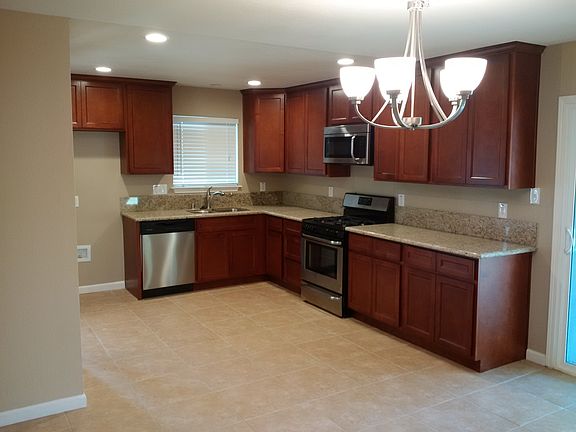 NEW KITCHEN!
