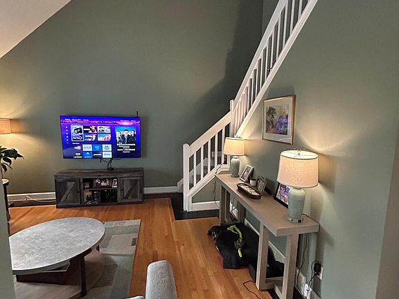 3rd image of 5 Montauk Ln #L