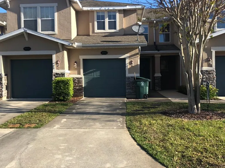 8855 Inlet Bluff Dr — Photo 1