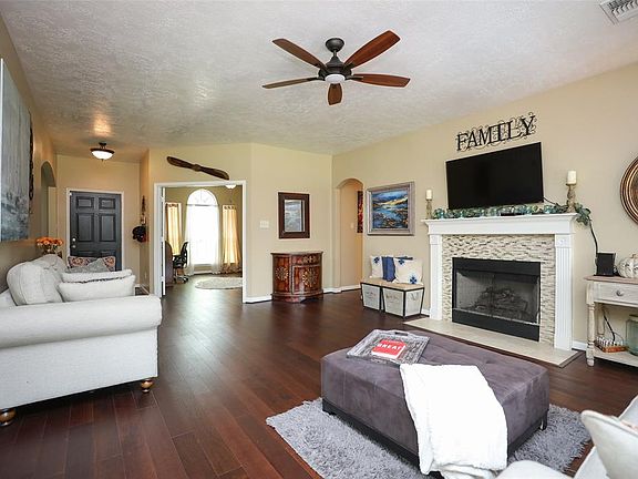5th image of 17902 Inland Oaks Dr
