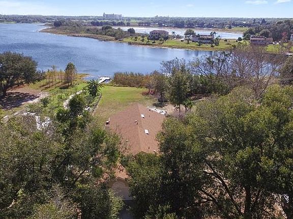 3rd image of 964 Summer Lakes Dr