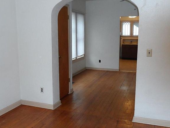 LIVING, DINING AND KITCHEN