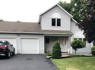 502 W Granger Rd, Syracuse, NY 13219