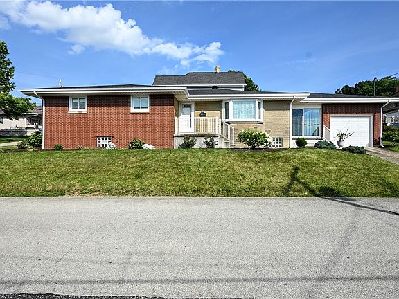 3rd image of 207 Vernon St