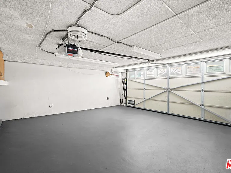 357 S El Camino Dr — Photo 26