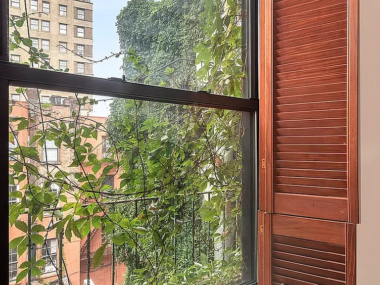 45 Grove St #3B — Photo 4
