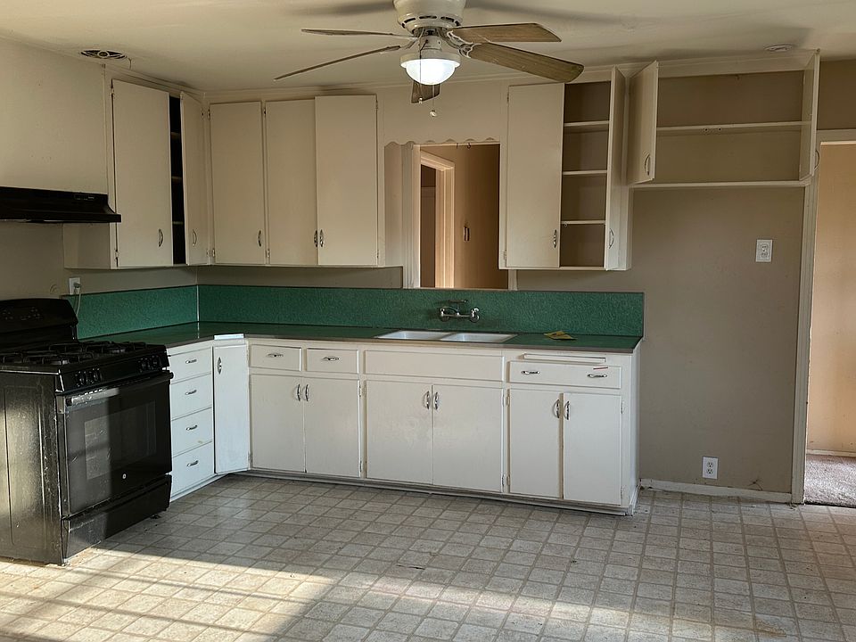 2nd image of 30 N Pico St
