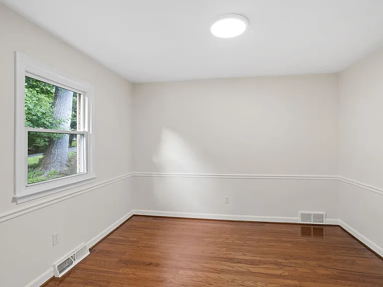 5024 Timbrook Ln — Photo 14