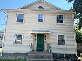 142 N Riverview Dr #4, Kalamazoo, MI 49004