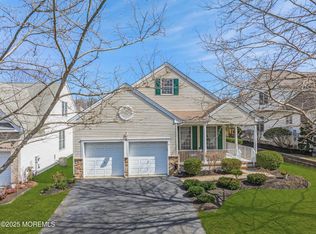8 Morning Glory Dr, Ocean, NJ 07712