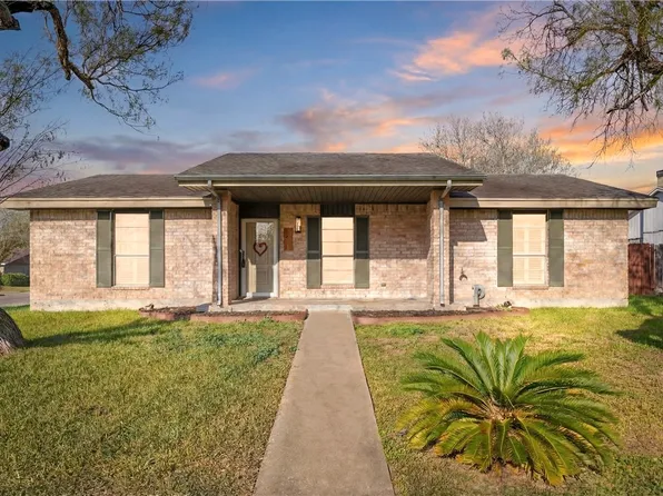 5901 Shadow Wood Dr, Corpus Christi, TX 78415