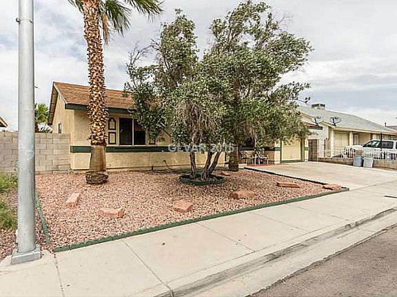 3rd image of 3689 Mendacino St