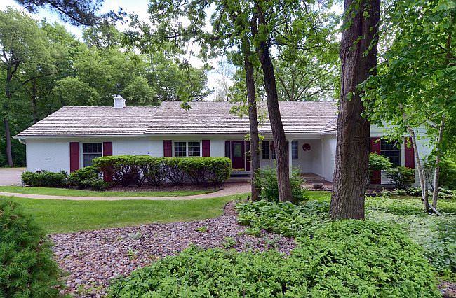 1st image of 7108 Applewood Dr