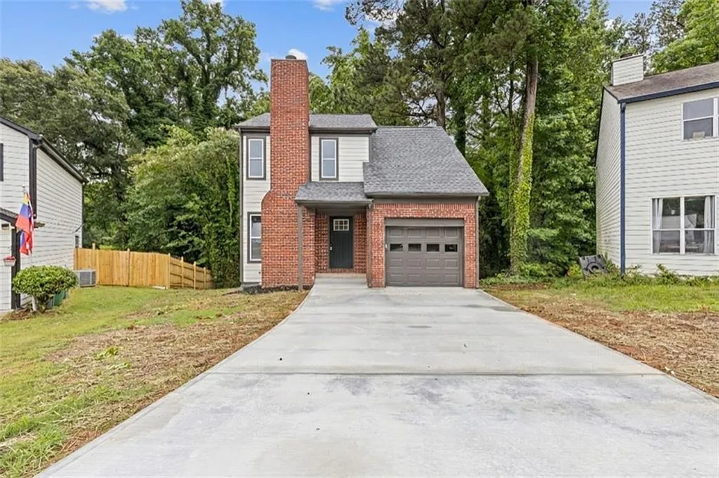 3 bed, 2.5 bath, 1440 sqft, $2,395 — Photo 1