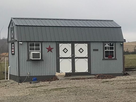 12 x 24 bldg. with electric