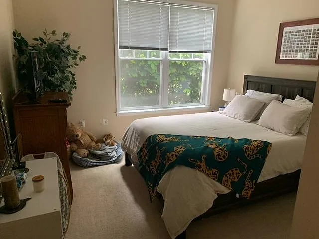 300 W Elm St #2105 — Photo 8