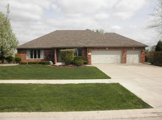 12054 Blackthorne Ridge Dr, Mokena, IL 60448