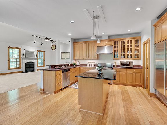 3rd image of 1607 Cates Hickory Hill Ln