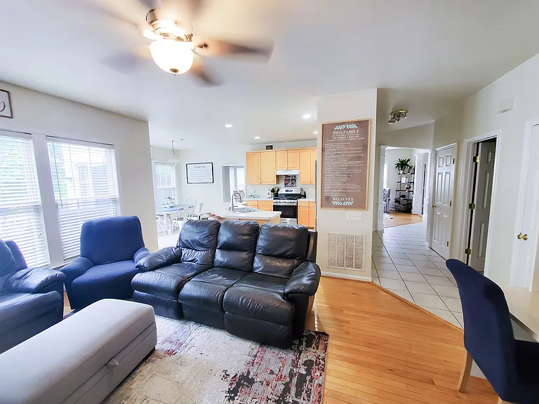 Family room-2