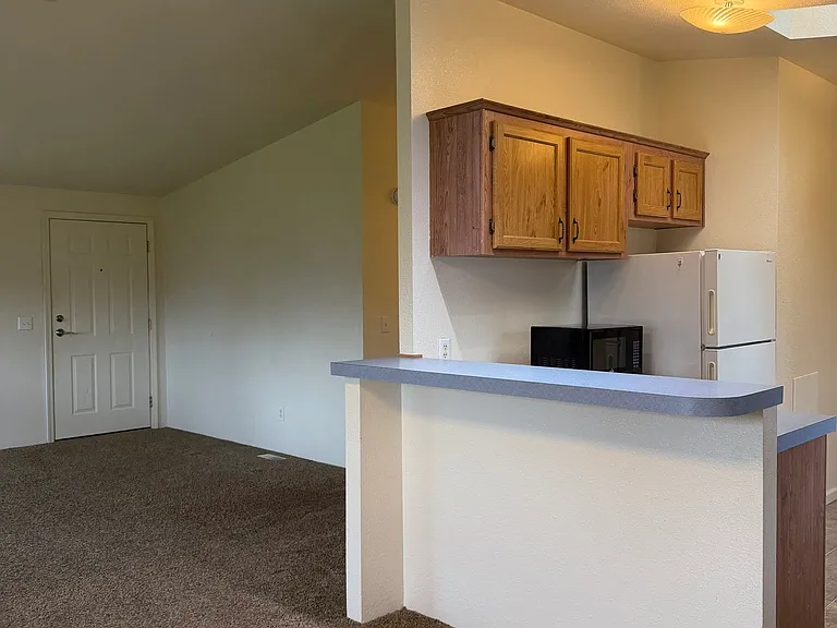 675 Auction Rd — Photo 10