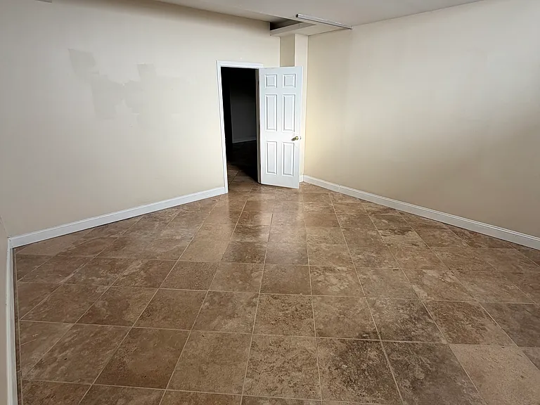108 Richmond St #1 — Photo 28