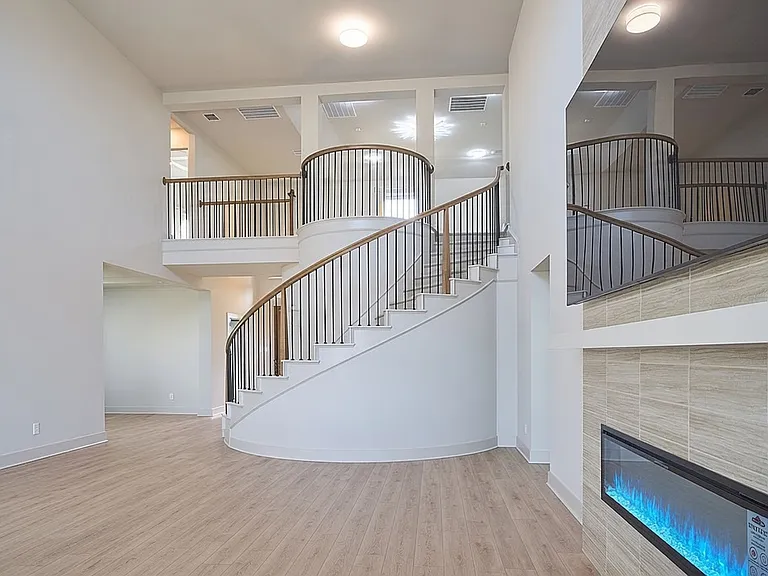 556 Wickerdale Way — Photo 16